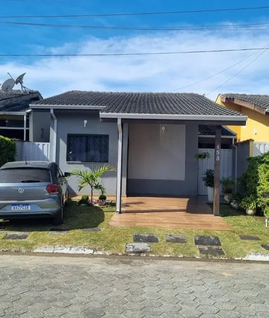 Casa no Condomínio Girassol