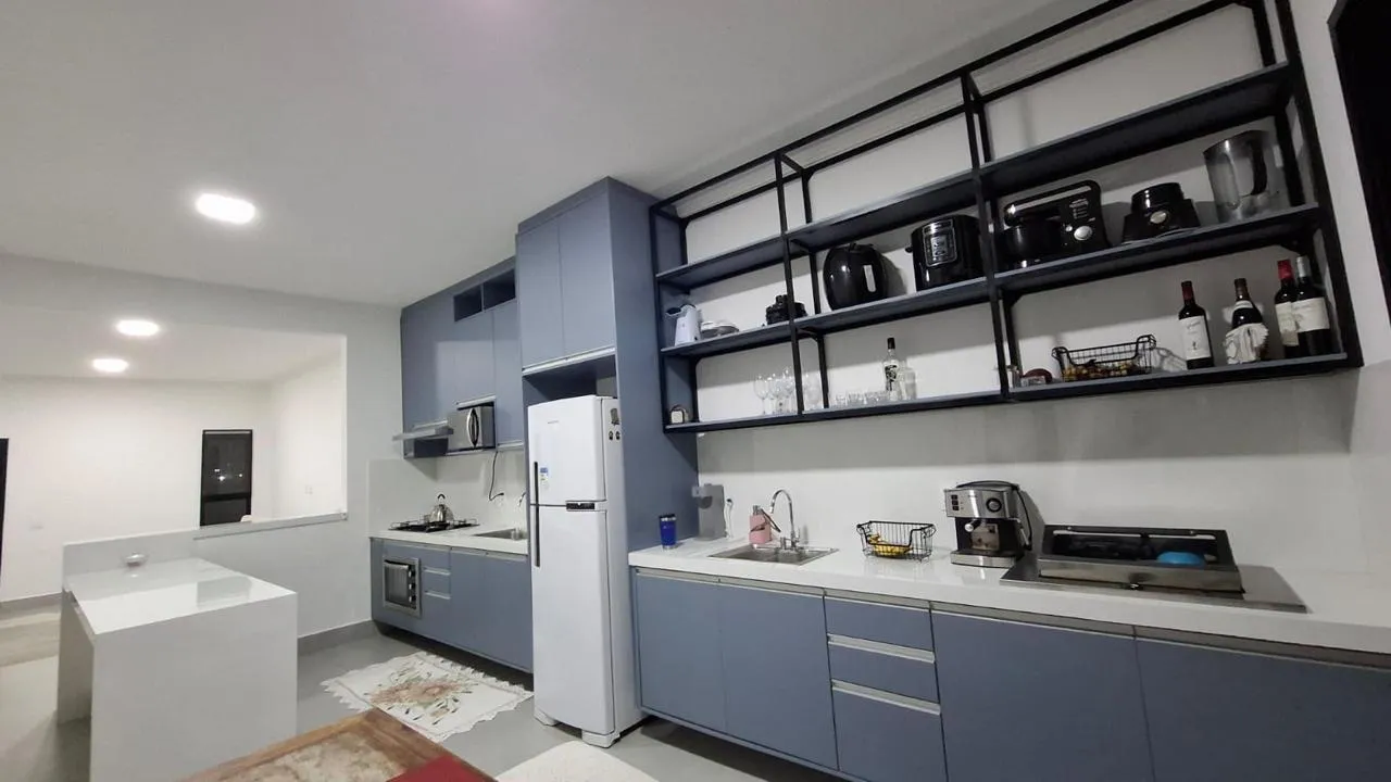Casa moderna no Cataguá Way, foto 2 de 12