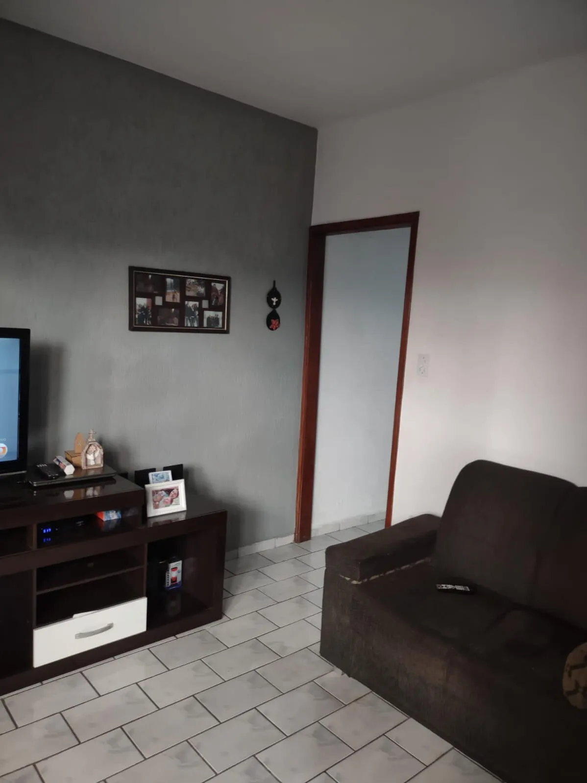 Casa com ponto comercial na Chácara Santa Luzia, foto 3 de 19