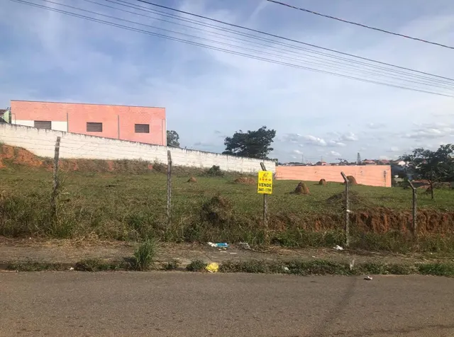 Terreno de 3.000 m² na Quinta das Frutas
