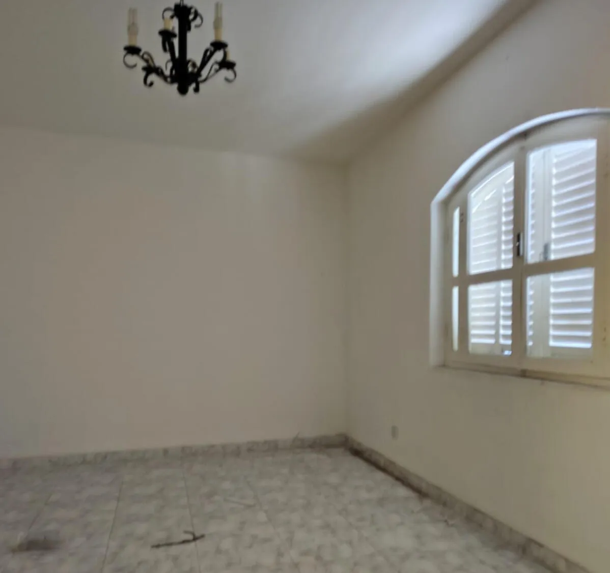 Casa no Centro, perto da Av. do Povo, foto 6 de 16
