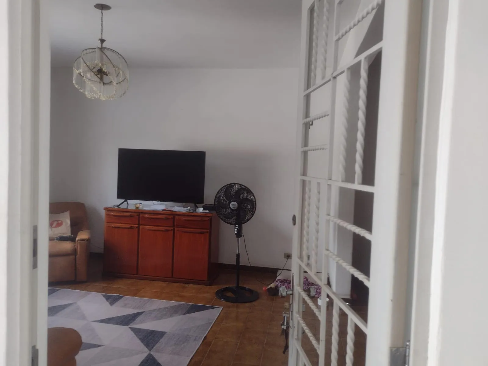 Casa com piscina no Conjunto Urupês, foto 3 de 8